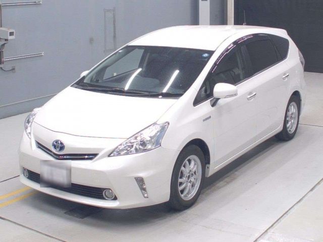 4019 Toyota Prius alpha ZVW41W 2013 г. (CAA Gifu)